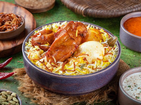 Rahmania Biryani Kolkata: A Culinary Deep Dive & Expert Review [2024]