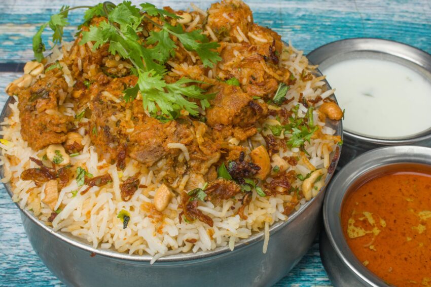 Azad Baburchi Biryani: The Definitive Guide to Authentic Flavor