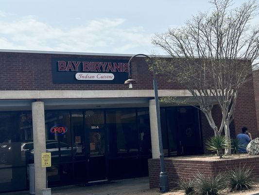 Bay Biryanis: The Definitive Guide to Taste, Tradition & Trends