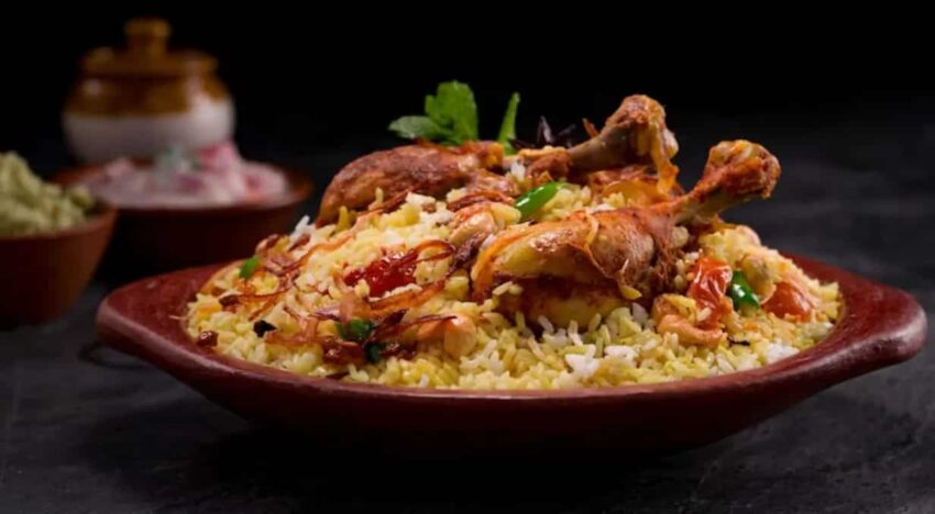 Dhakai Chicken Biryani: The Definitive Expert Guide [2024]