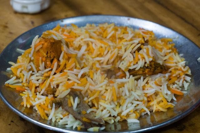 Sarang Biryani Menu: The Definitive Guide (Prices, Reviews, & More)